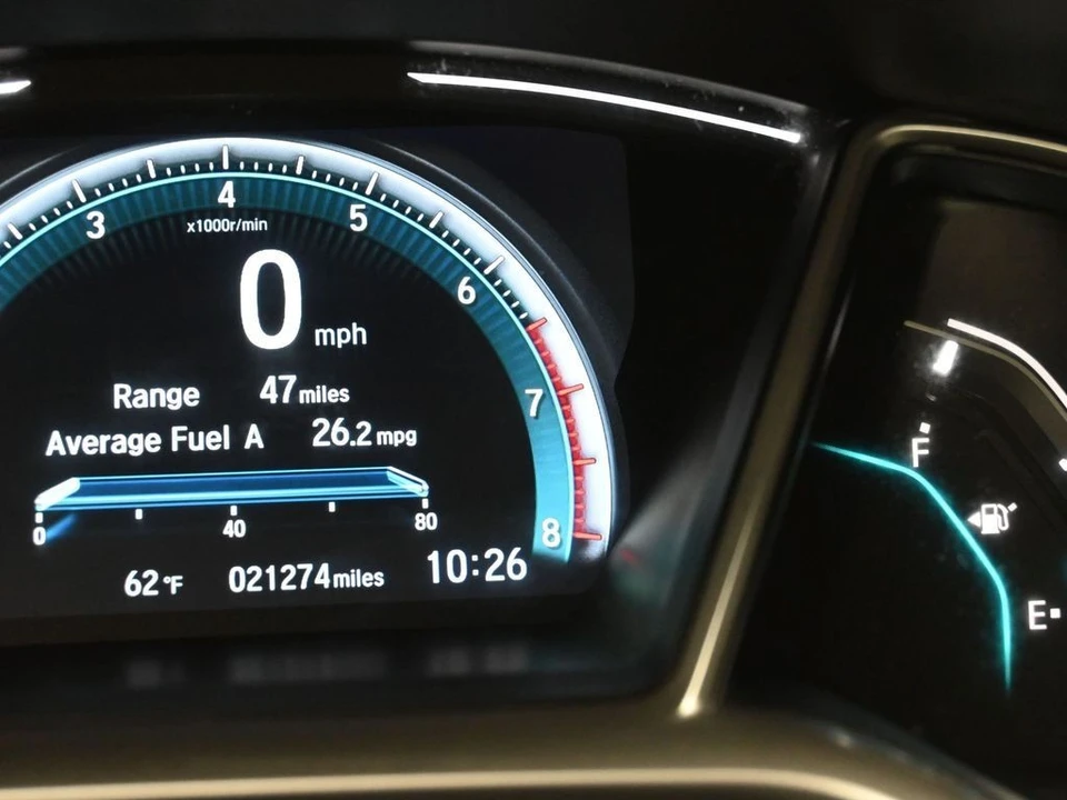 2019 Honda Civic 10th Gen - Image 16 of 21