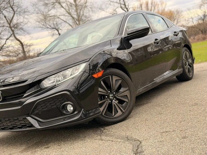 2019 Honda Civic 10th Gen - Image 10 of 12