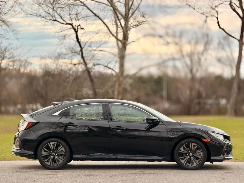 2019 Honda Civic 10th Gen - Image 8 of 12