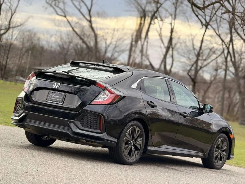 2019 Honda Civic 10th Gen - Image 6 of 12