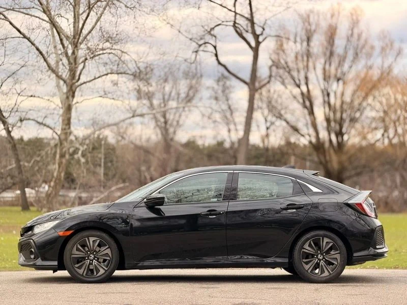 2019 Honda Civic 10th Gen - Image 7 of 12