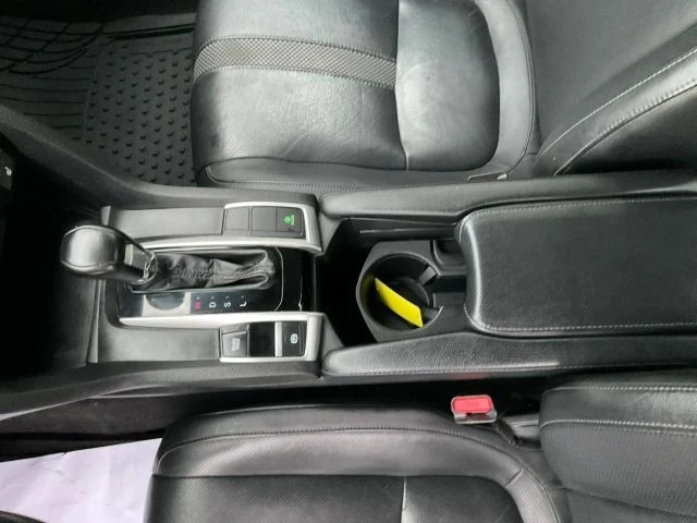 2019 Honda Civic 10th Gen - Image 21 of 31