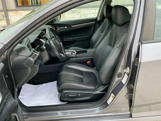 2019 Honda Civic 10th Gen - Image 16 of 31
