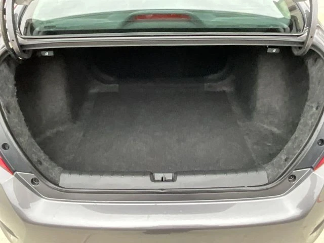 2019 Honda Civic 10th Gen - Image 14 of 31