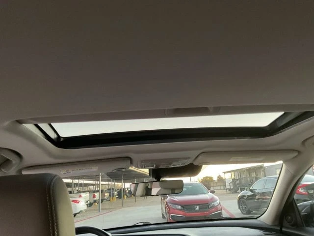 2019 Honda Civic 10th Gen - Image 16 of 21