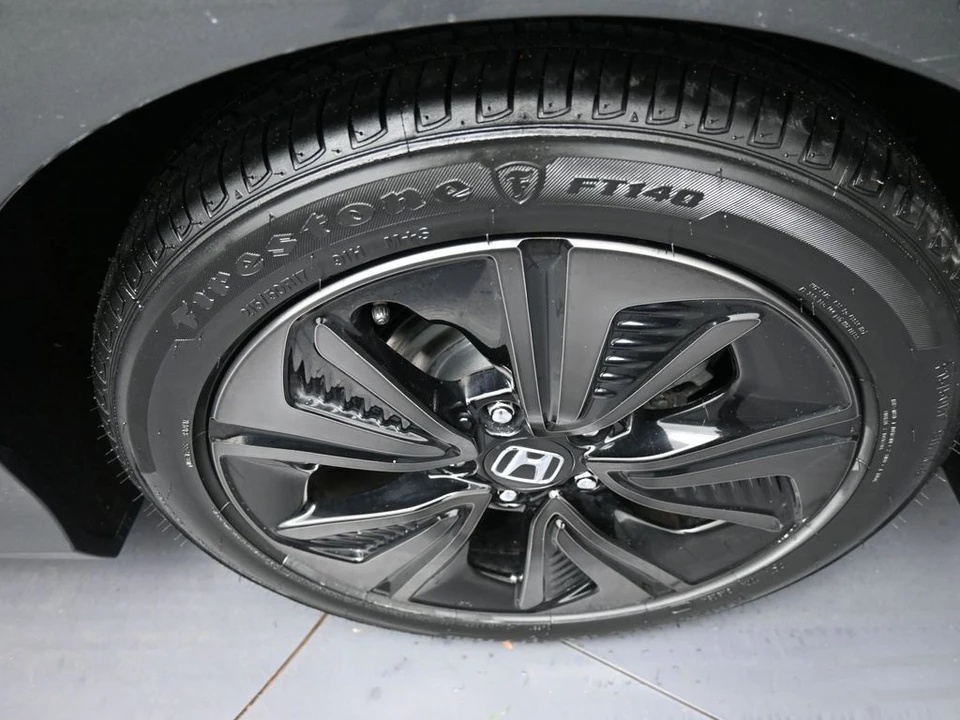 2019 Honda Civic 10th Gen - Image 15 of 21