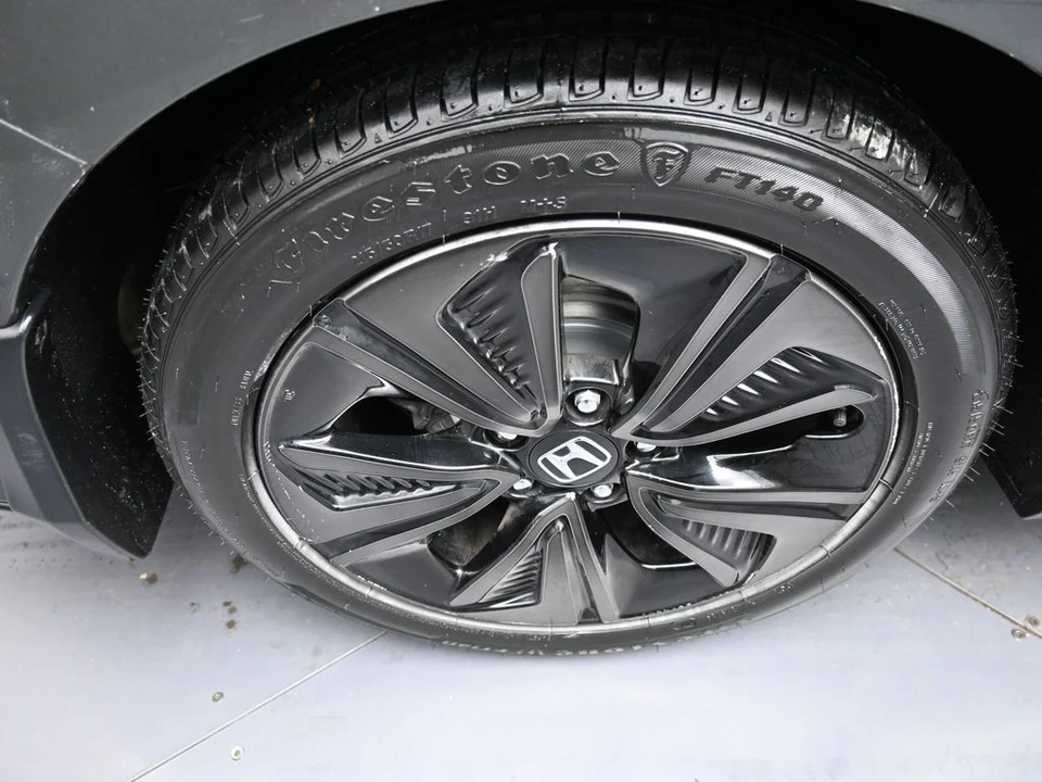 2019 Honda Civic 10th Gen - Image 12 of 21