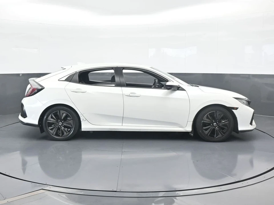 2019 Honda Civic 10th Gen - Image 7 of 12