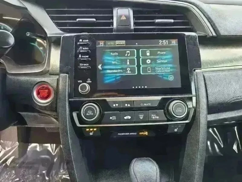 2019 Honda Civic 10th Gen - Image 11 of 12
