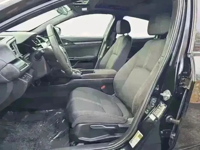 2019 Honda Civic 10th Gen - Image 9 of 12