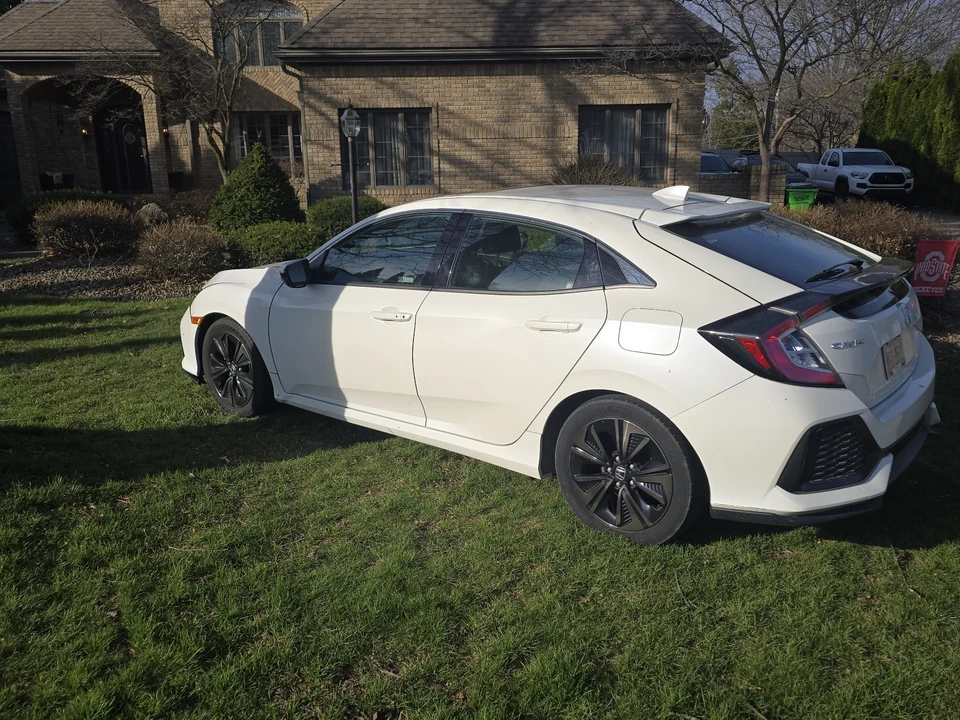 2019 Honda Civic 10th Gen - Image 4 of 31