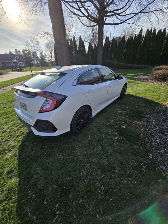 2019 Honda Civic 10th Gen - Image 6 of 31