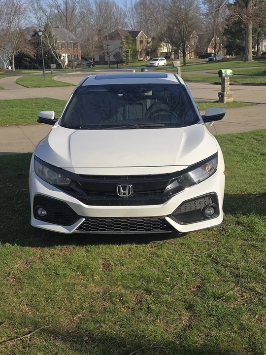 2019 Honda Civic 10th Gen - Image 2 of 31