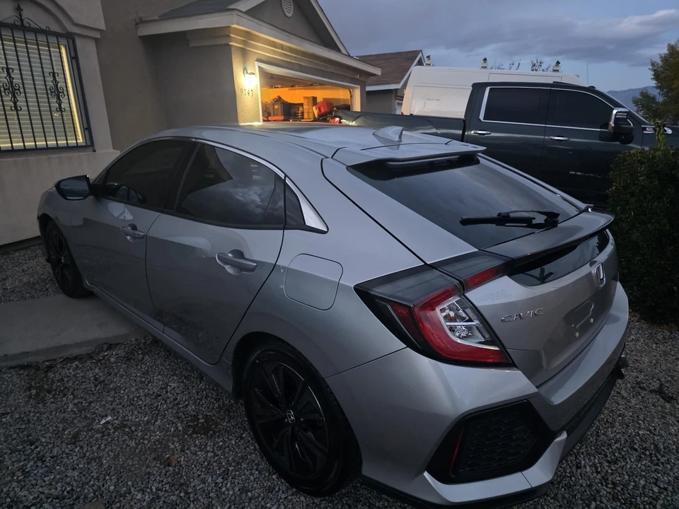 2019 Honda Civic 10th Gen - Image 16 of 17