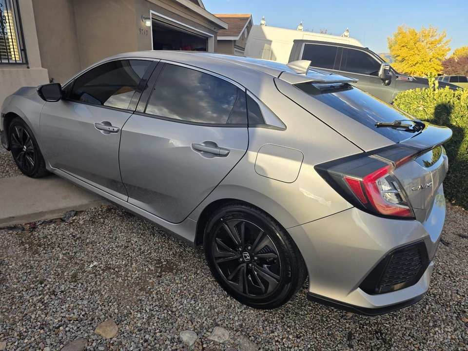 2019 Honda Civic 10th Gen - Image 10 of 17