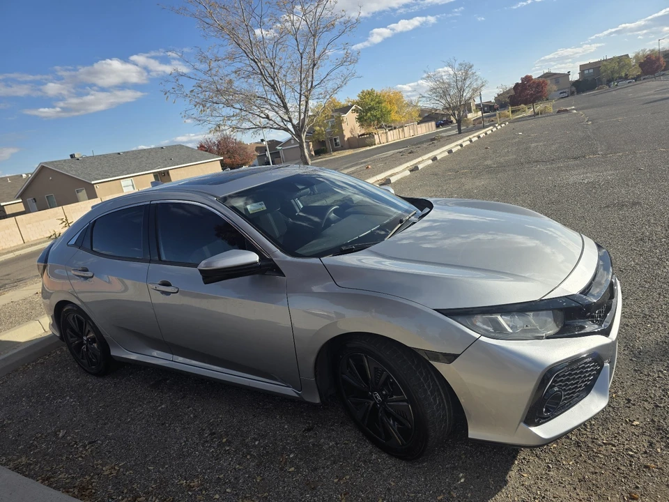 2019 Honda Civic 10th Gen - Image 4 of 17
