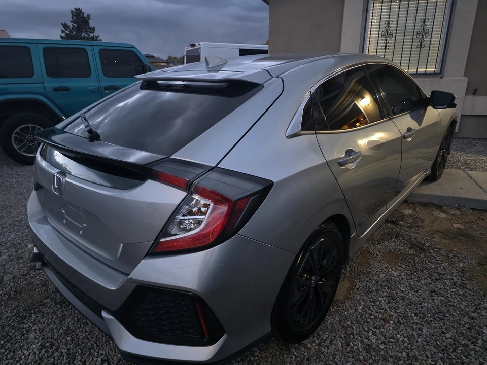 2019 Honda Civic 10th Gen - Image 15 of 17