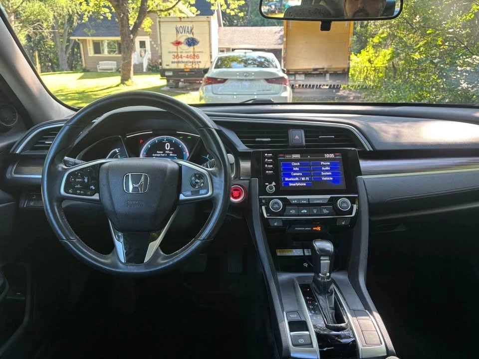 2019 Honda Civic 10th Gen - Image 16 of 20