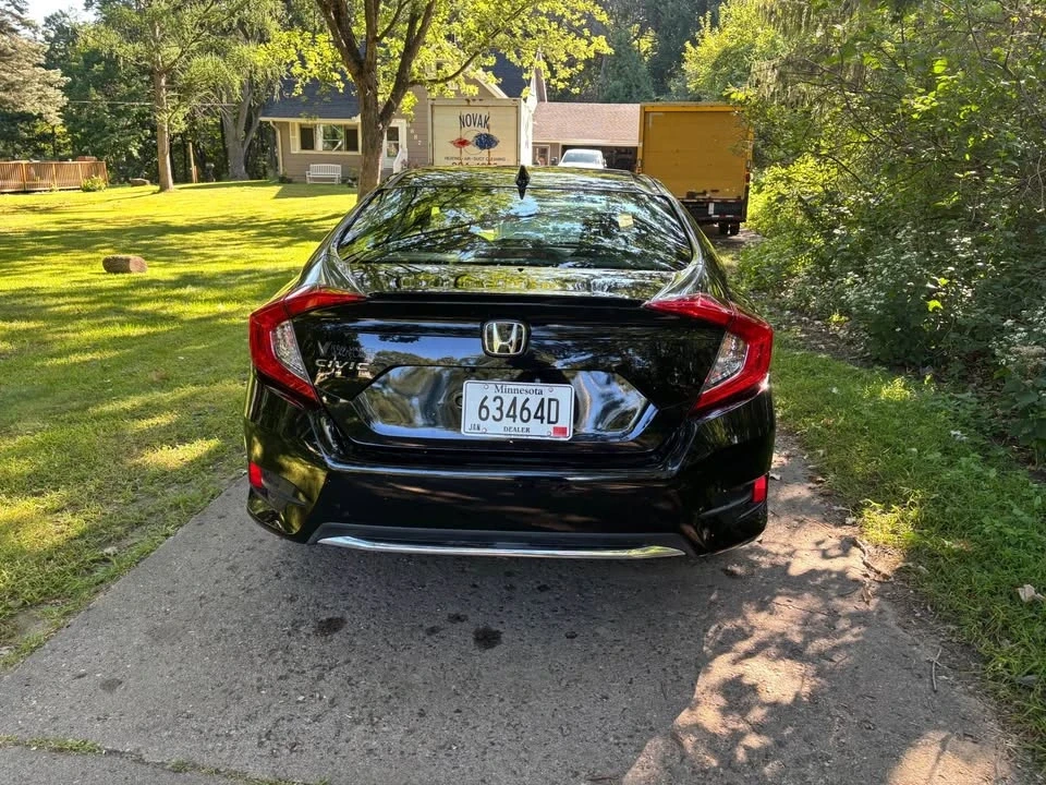 2019 Honda Civic 10th Gen - Image 13 of 20