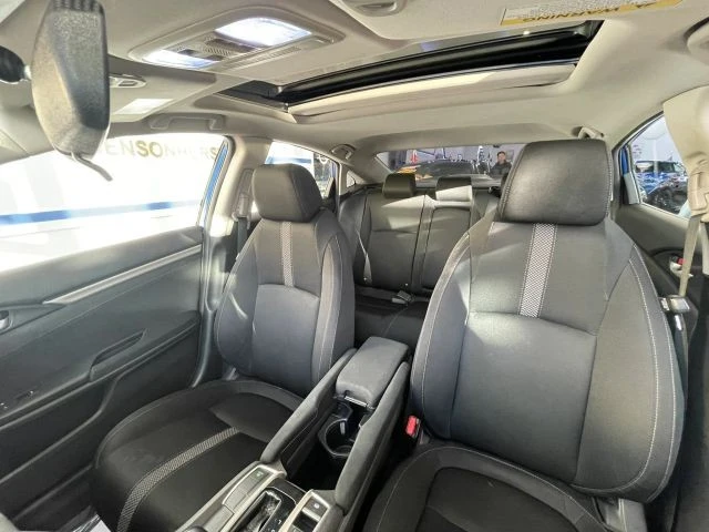2019 Honda Civic 10th Gen - Image 16 of 21