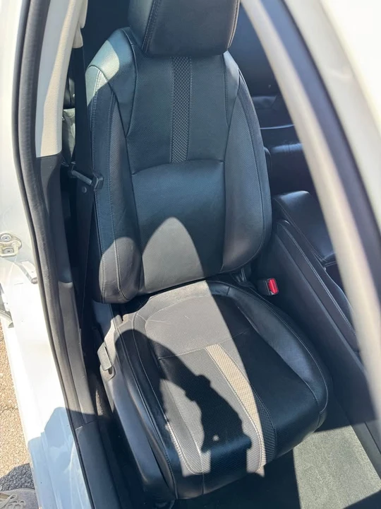 2019 Honda Civic 10th Gen - Image 14 of 17