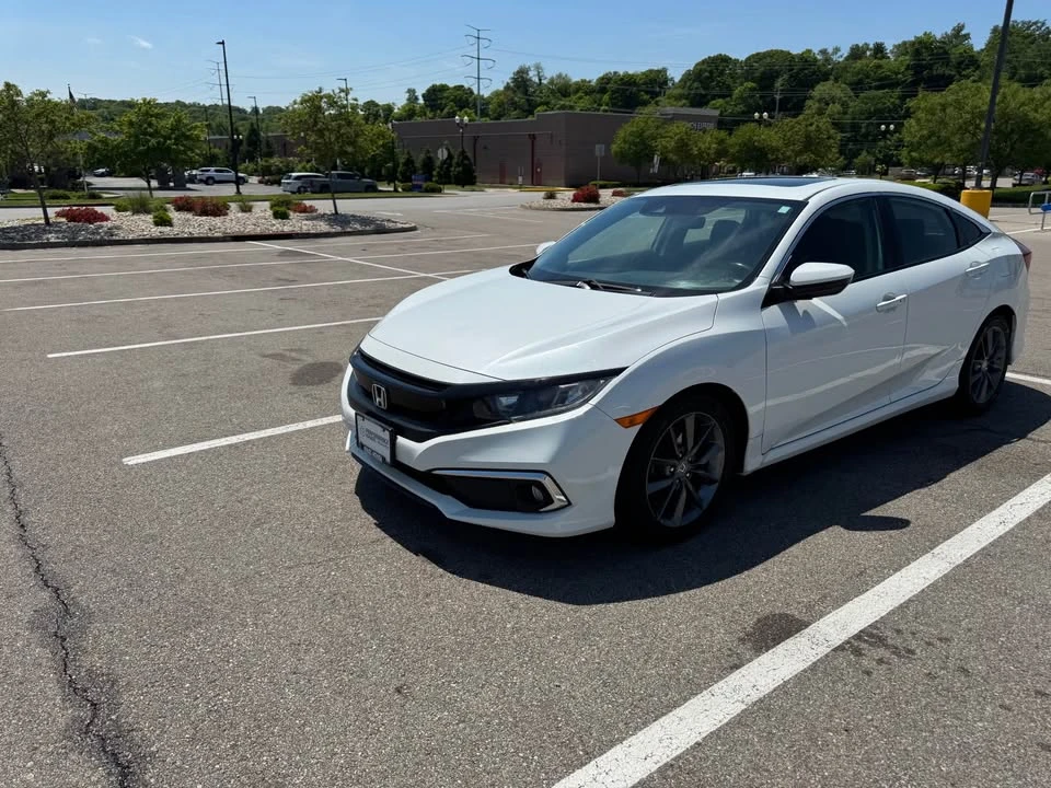 2019 Honda Civic 10th Gen - Image 2 of 17