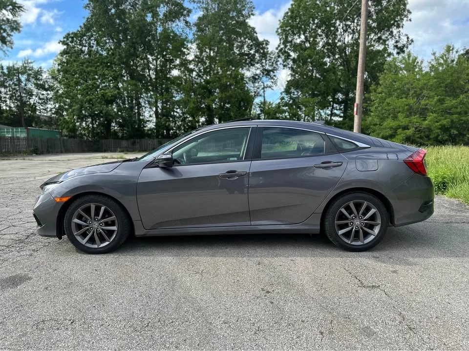 2019 Honda Civic 10th Gen - Image 2 of 21