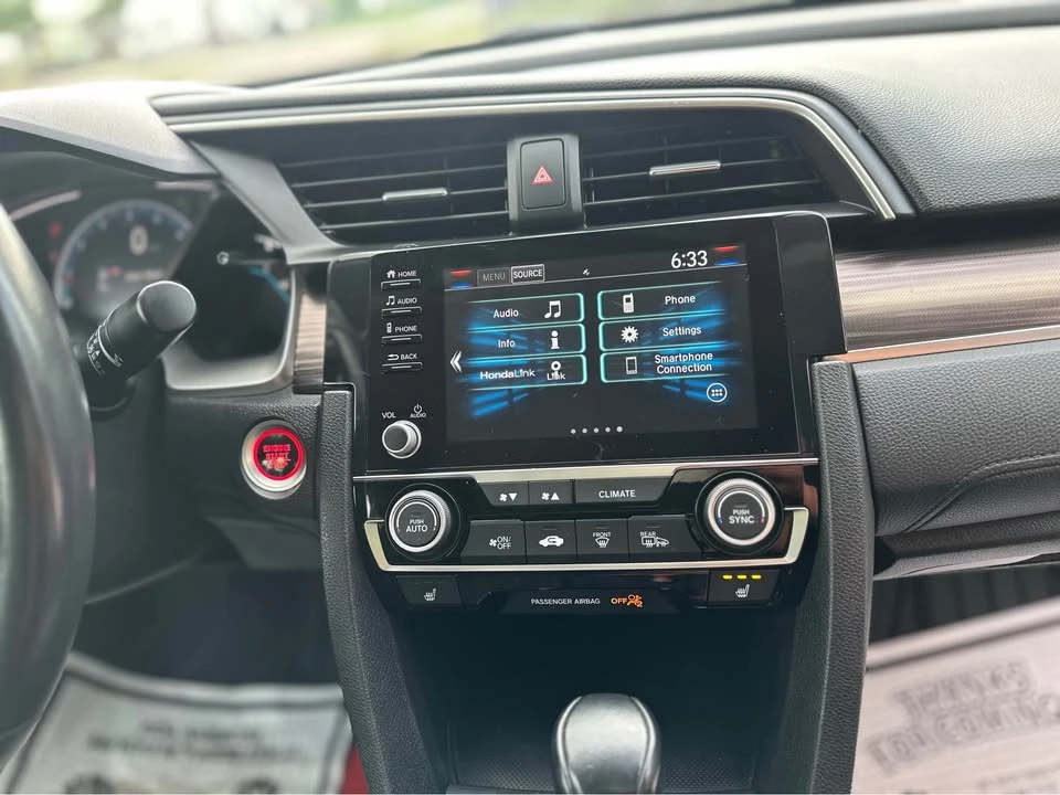2019 Honda Civic 10th Gen - Image 15 of 21