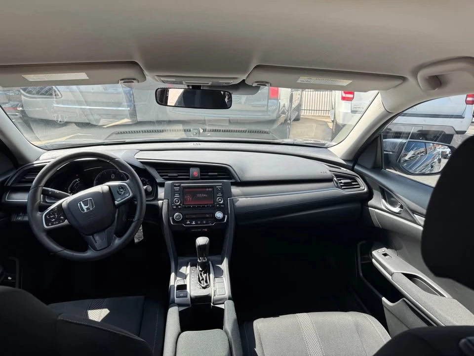 2019 Honda Civic 10th Gen - Image 7 of 10