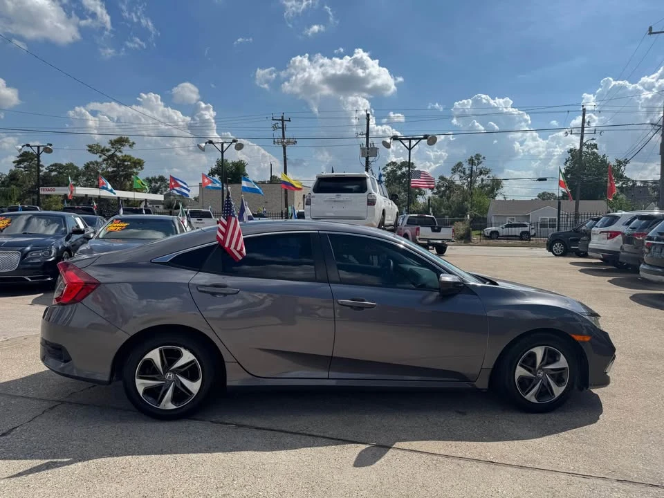 2019 Honda Civic 10th Gen - Image 3 of 10