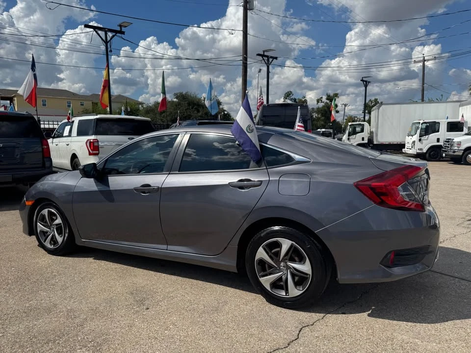 2019 Honda Civic 10th Gen - Image 5 of 10