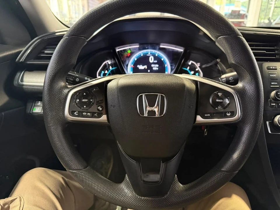 2019 Honda Civic 10th Gen - Image 11 of 31