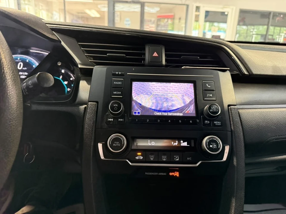 2019 Honda Civic 10th Gen - Image 17 of 31