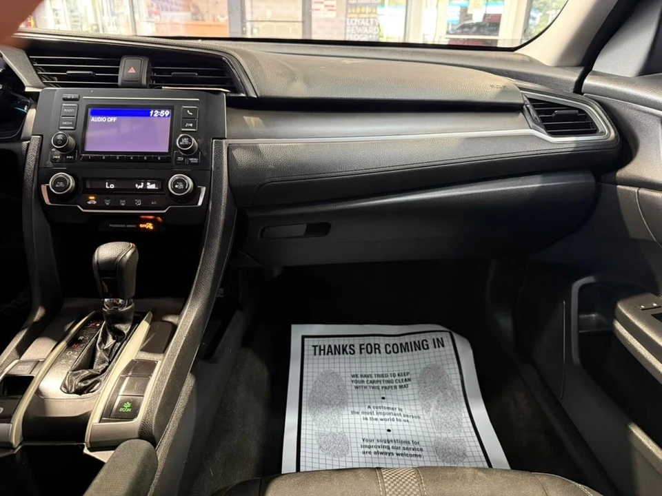 2019 Honda Civic 10th Gen - Image 19 of 31