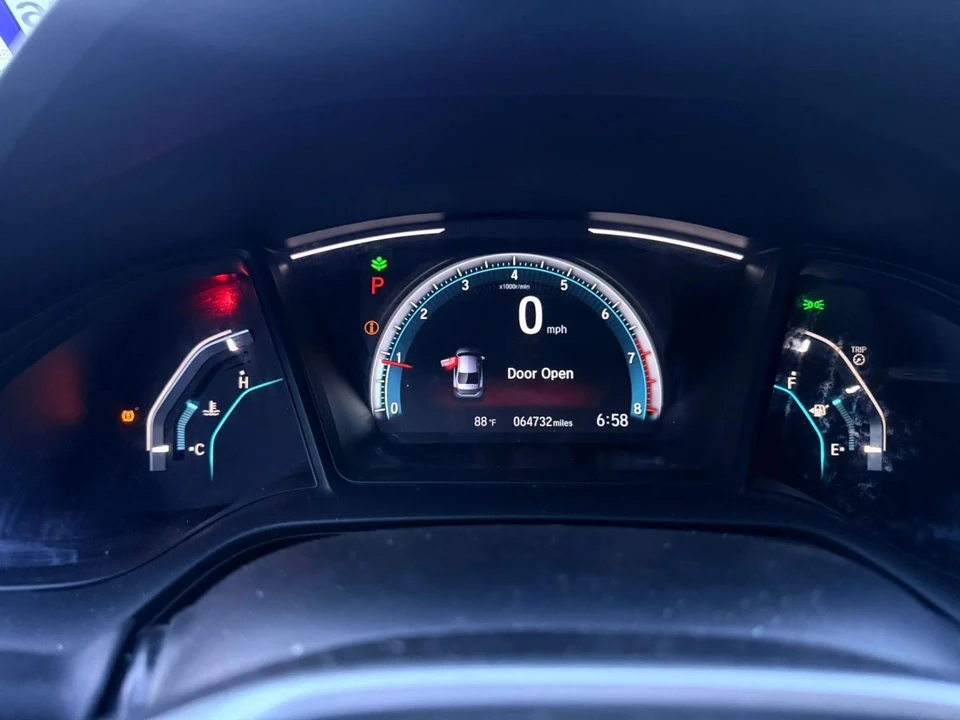 2019 Honda Civic 10th Gen - Image 5 of 7