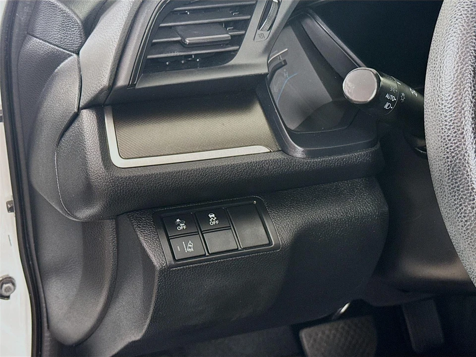 2019 Honda Civic 10th Gen - Image 10 of 21