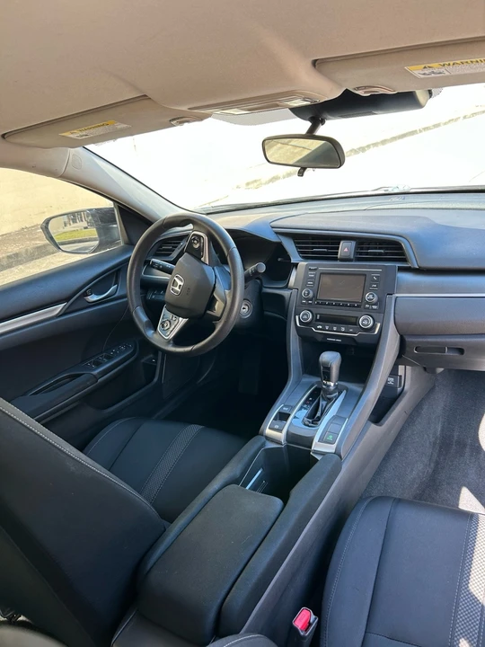 2019 Honda Civic 10th Gen - Image 19 of 21