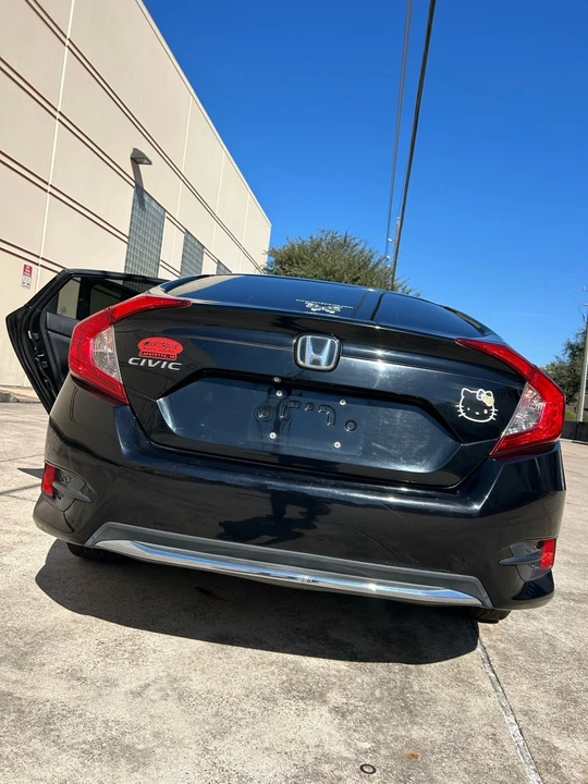 2019 Honda Civic 10th Gen - Image 7 of 21