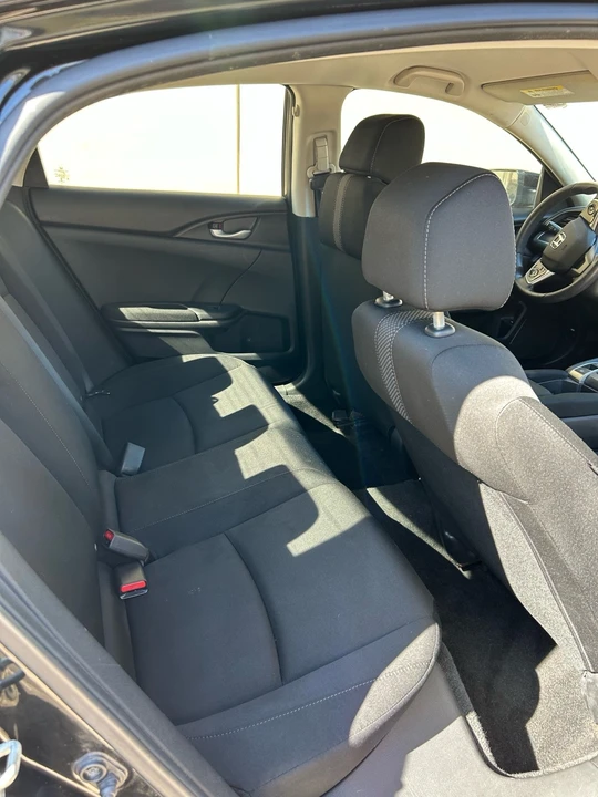 2019 Honda Civic 10th Gen - Image 18 of 21