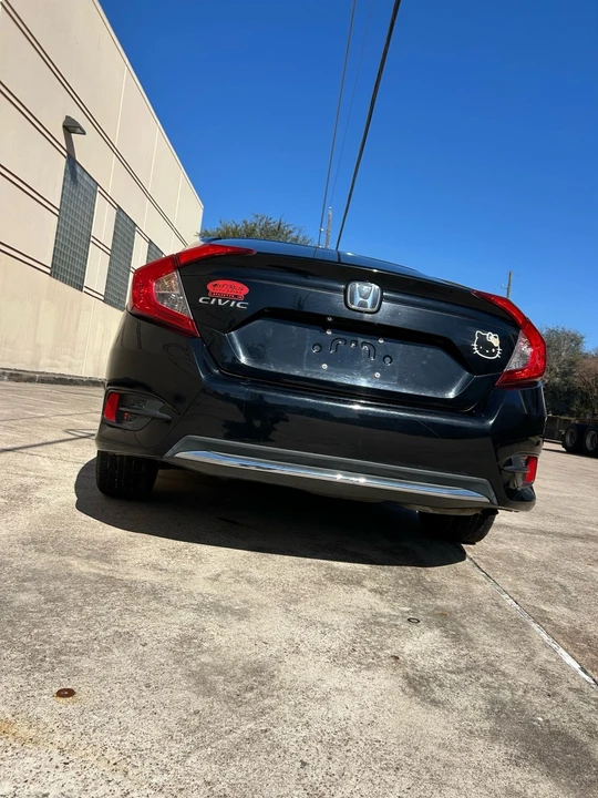 2019 Honda Civic 10th Gen - Image 11 of 21