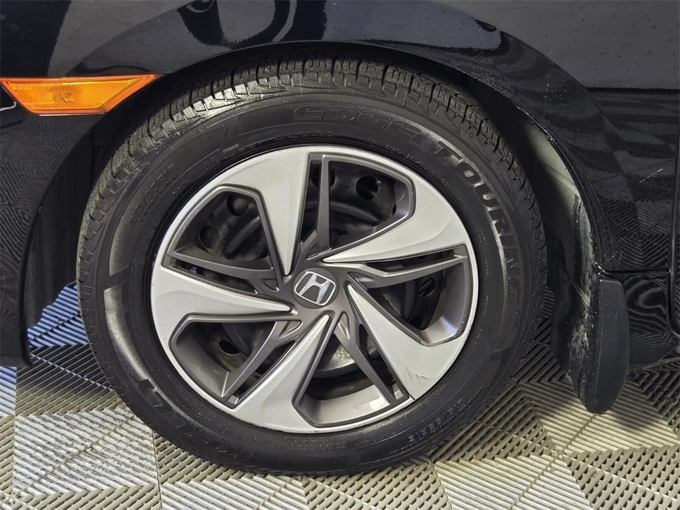 2019 Honda Civic 10th Gen - Image 4 of 12