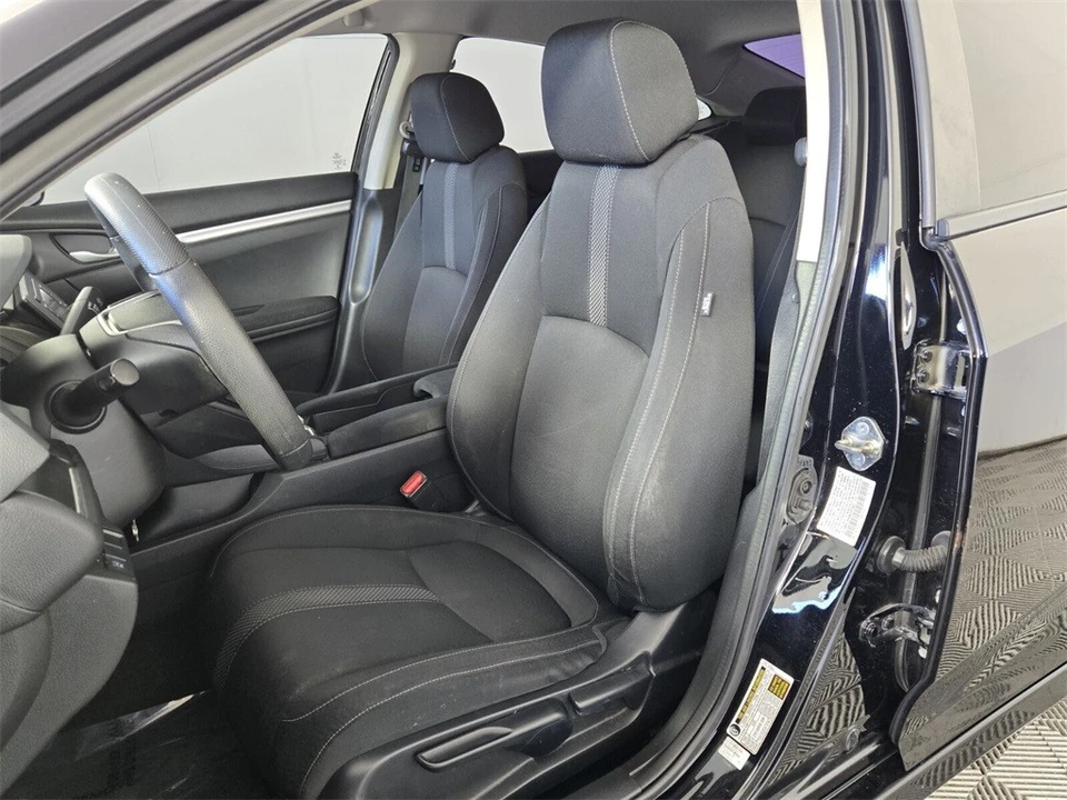 2019 Honda Civic 10th Gen - Image 5 of 12