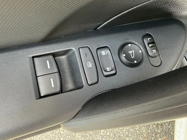 2019 Honda Civic 10th Gen - Image 11 of 24