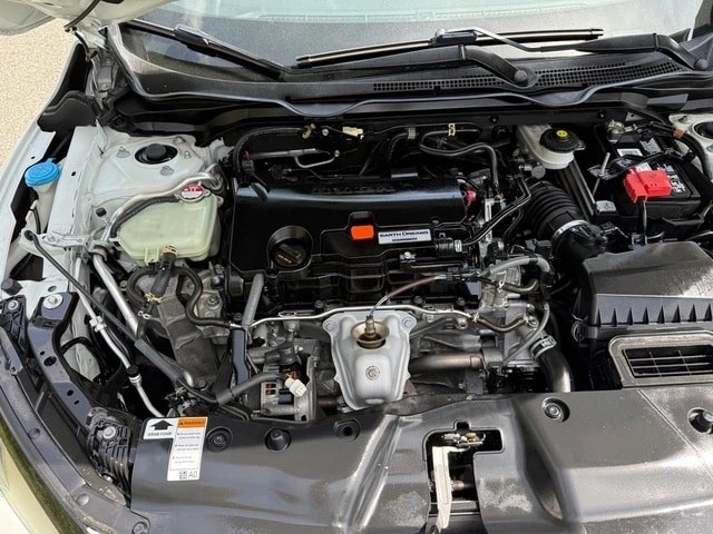 2019 Honda Civic 10th Gen - Image 9 of 24