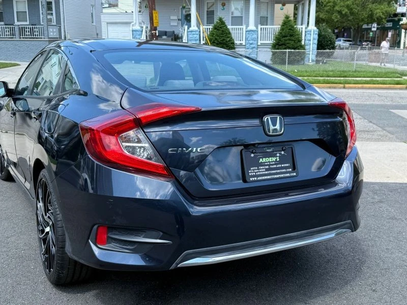 2019 Honda Civic 10th Gen - Image 6 of 12