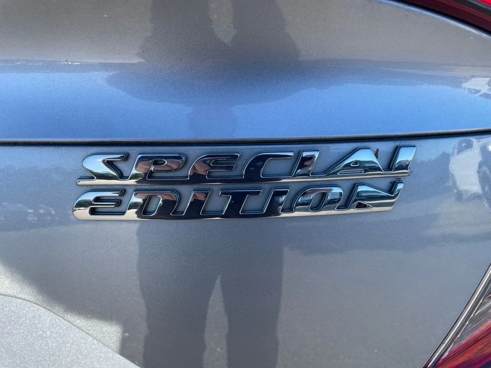 2019 Honda Civic 10th Gen - Image 6 of 12