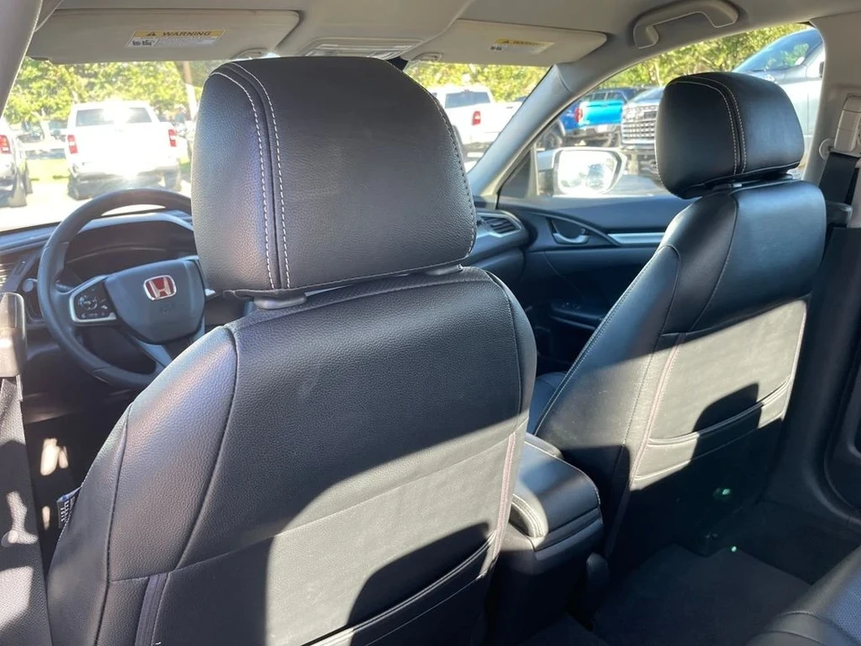 2019 Honda Civic 10th Gen - Image 10 of 12