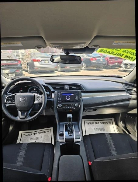 2019 Honda Civic 10th Gen - Image 11 of 12