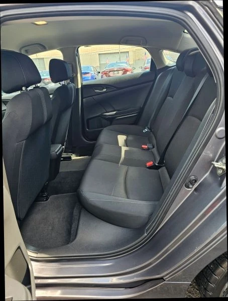 2019 Honda Civic 10th Gen - Image 8 of 12