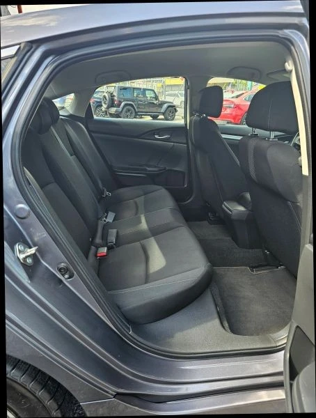 2019 Honda Civic 10th Gen - Image 9 of 12